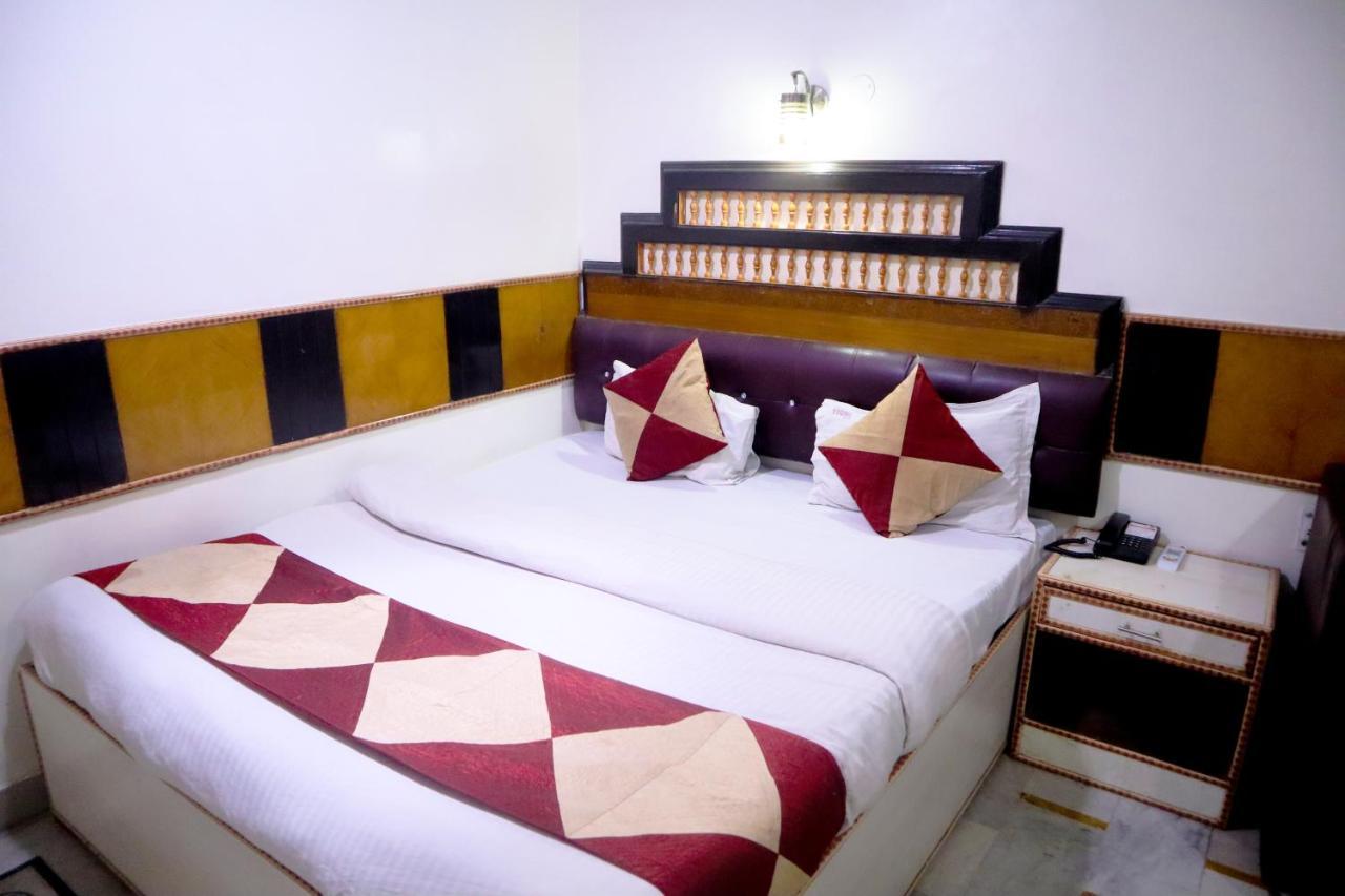 Hotel India International New Delhi Exterior photo