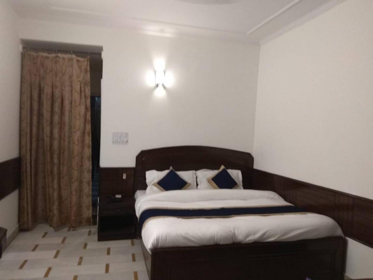 Hotel India International New Delhi Exterior photo